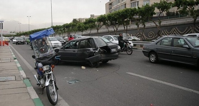 مصدوم شدن ۶ نفر بر اثر تصادف سه خودرو سواری در مشهد