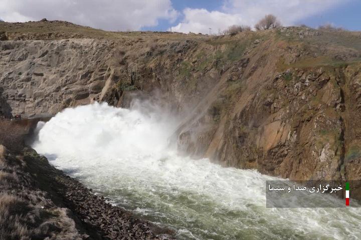 رهاسازی۵۸۲ میلیون مترمکعب آب از سد بوکان برای احیای دریاچه ارومیه