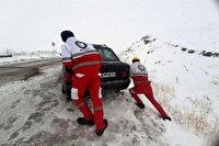 امدادرسانی به ۲۰۹ خودروی گرفتار دربرف جاده‌های خراسان شمالی