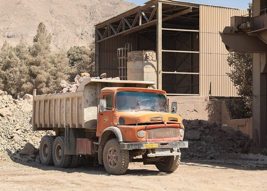 راه اندازی کارخانه سیمان بیارجمند با ظرفیت تولید سالانه ۷۰۰ هزار تن پس از ۱۸ سال رکود راه اندازی کارخانه سیمان بیارجمند با ظرفیت تولید سالانه ۷۰۰ هزار تن پس از ۱۸ سال رکود