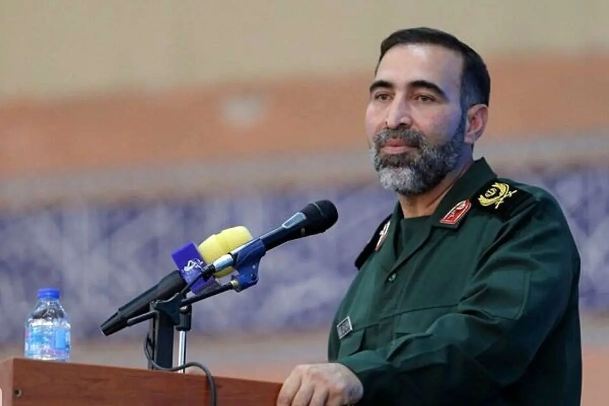 *** بسیج همه امکاناتش را فدای امنیت و سلامت مردم ایران میکند *** بسیج همه امکاناتش را فدای امنیت و سلامت مردم ایران میکند