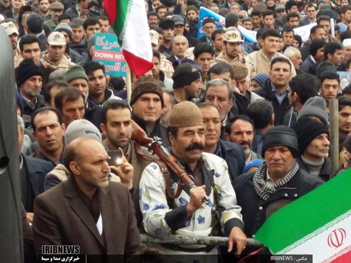 حضور مردم الشتر در راهپیمایی 22 بهمن 1395