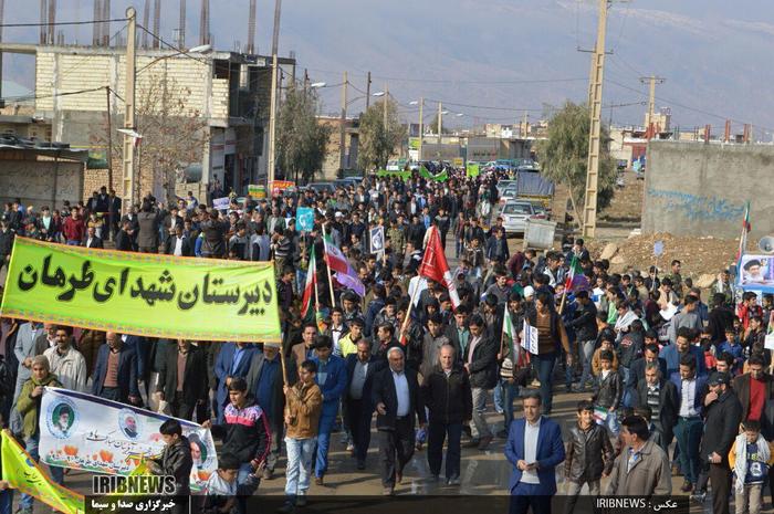 حضور مردم شهر گراب، بخش طرهان، شهرستان کوهدشت در راهپیمایی 22 بهمن
ارسالی از مجتبی آدینه وند