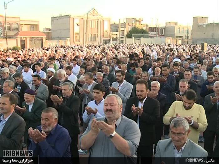 نماز عید قربان در محوطه شهیدگاه اردبیل به امامت آیت الله عاملی