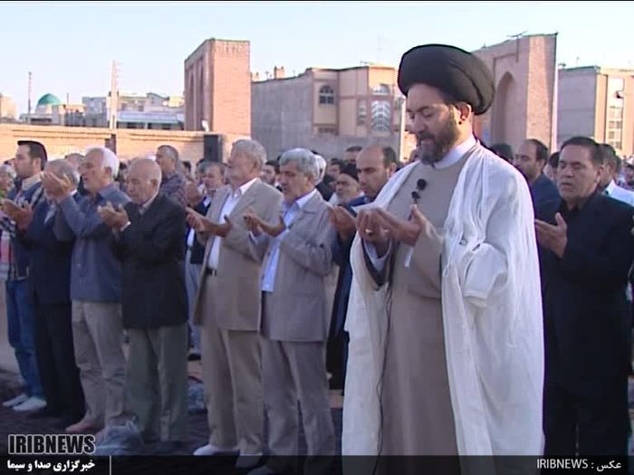 نماز عید قربان در محوطه شهیدگاه اردبیل به امامت آیت الله عاملی