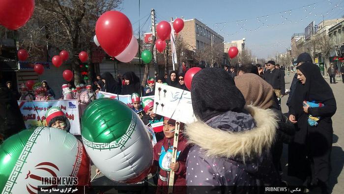 فرزندان انقلاب در راهپیمایی 22 بهمن اردبیل