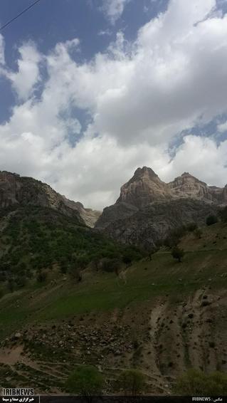 طبیعت زیبای مخملکوه خرم آباد و تالاب ازگن شهرستان دورود

عکاس: حسین میرزایی