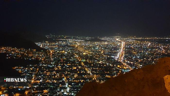 شب و روز خرم آباد در یک قاب

عکس : سمیه مرادی
